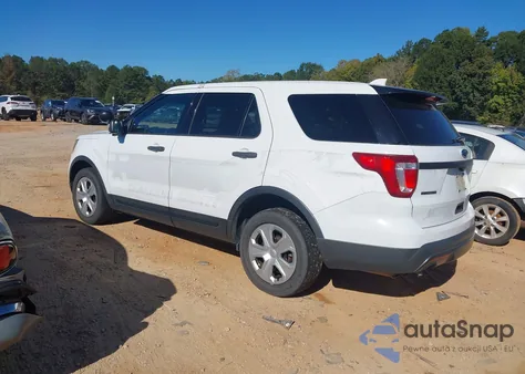 2017 Ford Police Interceptor z USA, uszkodzony, nr VIN 1FM5K8AR7HGB65506